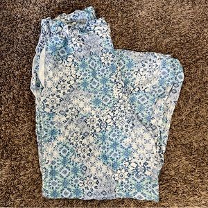 FOREVER 21 BLUE FLORAL FLOWY PANTS size:L